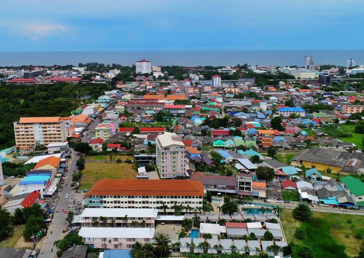 Baanloksouylokchay Hotel Hua Hin Exterior photo